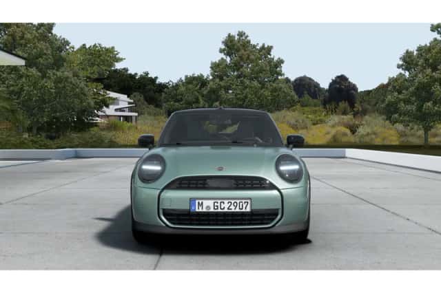 MINI Cabrio (2026) thumbnail 3