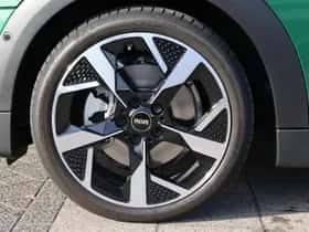 MINI Hatchback (2025) thumbnail 6