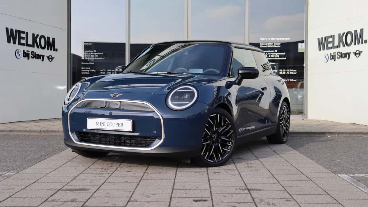 MINI Hatchback (2026) — foto 1