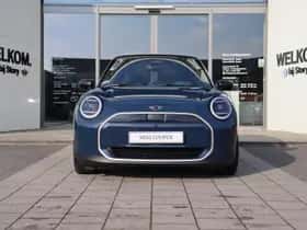 MINI Hatchback (2026) thumbnail 2