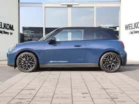 MINI Hatchback (2026) thumbnail 3