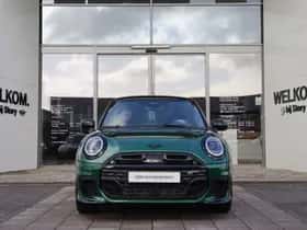 MINI Hatchback (2026) thumbnail 3