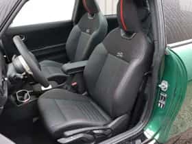 MINI Hatchback (2026) thumbnail 4