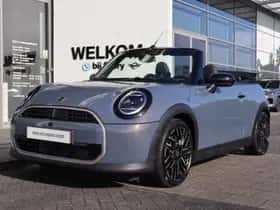 MINI Cabrio (2026) thumbnail 3
