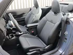 MINI Cabrio (2026) thumbnail 4