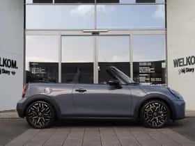 MINI Cabrio (2026) thumbnail 7