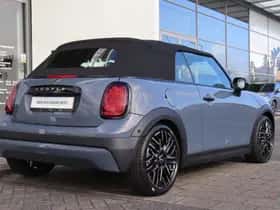 MINI Cabrio (2026) thumbnail 8