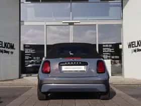 MINI Cabrio (2026) thumbnail 10