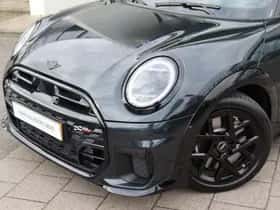 MINI Hatchback (2026) thumbnail 3