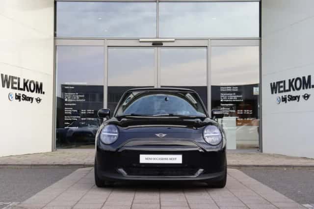 MINI Cooper (2026) thumbnail 3