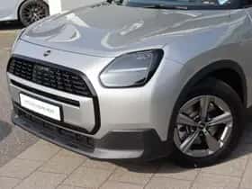 MINI Countryman (2024) thumbnail 2
