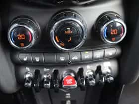 MINI Cabrio (2023) thumbnail 17