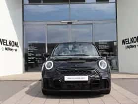 MINI Cabrio (2023) thumbnail 3