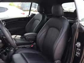 MINI Cabrio (2023) thumbnail 4