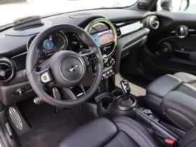 MINI Cabrio (2023) thumbnail 6
