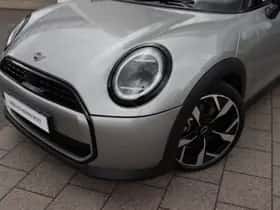 MINI Cabrio (2025) thumbnail 2