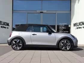 MINI Cabrio (2025) thumbnail 10