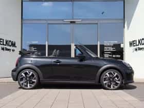 MINI Cabrio (2025) thumbnail 9