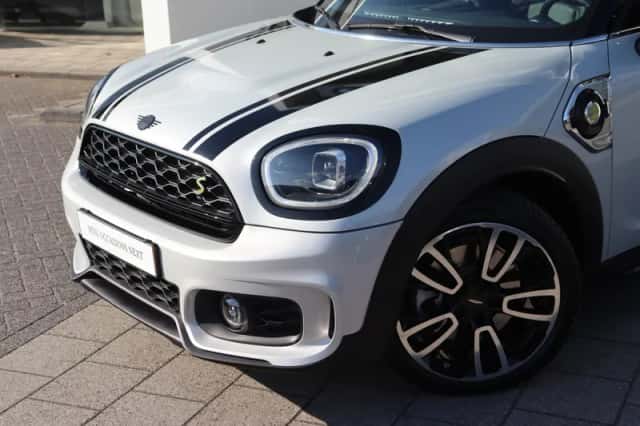 MINI Countryman (2023) thumbnail 2