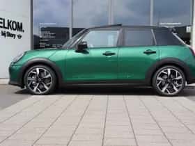 MINI Hatchback (2026) thumbnail 3