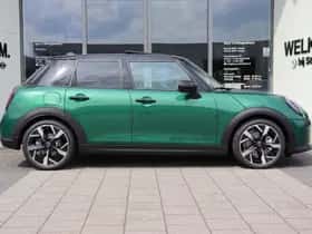 MINI Hatchback (2026) thumbnail 4