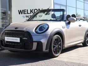 MINI Cabrio (2023) thumbnail 4