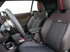 MINI Cabrio (2026) thumbnail 9