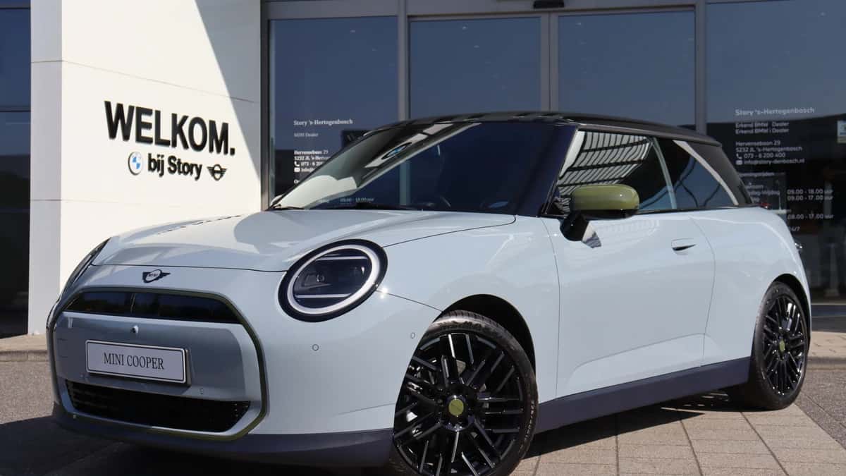 MINI Hatchback (2026) — foto 1