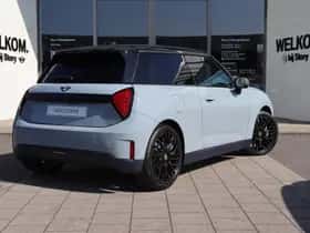 MINI Hatchback (2026) thumbnail 5