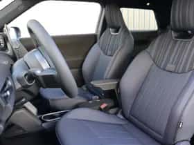 MINI Hatchback (2026) thumbnail 8