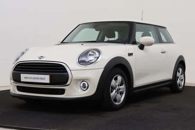 MINI Hatchback (2021) thumbnail 1