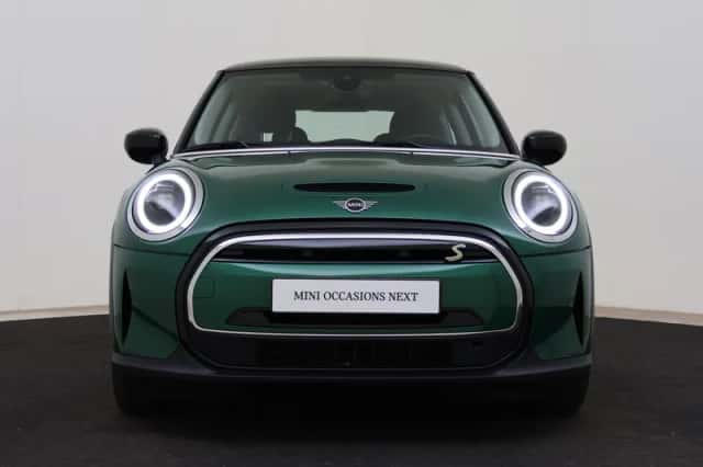 MINI Electric (2022) thumbnail 4