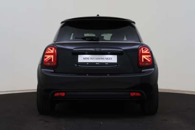 MINI Electric (2023) thumbnail 5