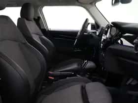 MINI Hatchback (2023) thumbnail 17