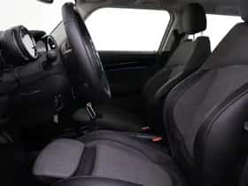 MINI Hatchback (2023) thumbnail 6