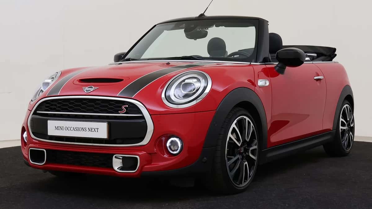 MINI Cabrio (2020) — foto 1