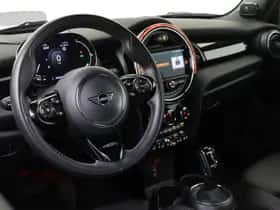MINI Cabrio (2020) thumbnail 3