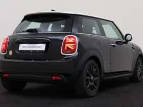 MINI Electric (2021) thumbnail 2