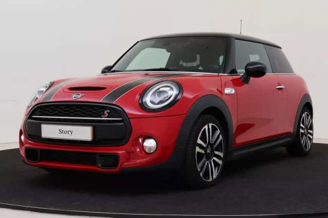 MINI Hatchback (2018) thumbnail 1