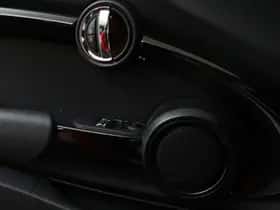 MINI Hatchback (2018) thumbnail 33