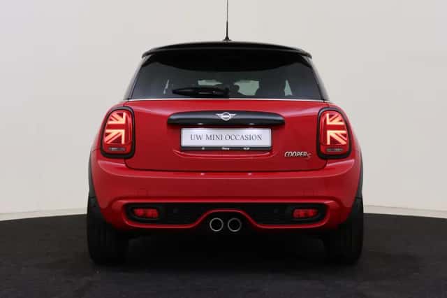 MINI Hatchback (2018) thumbnail 5