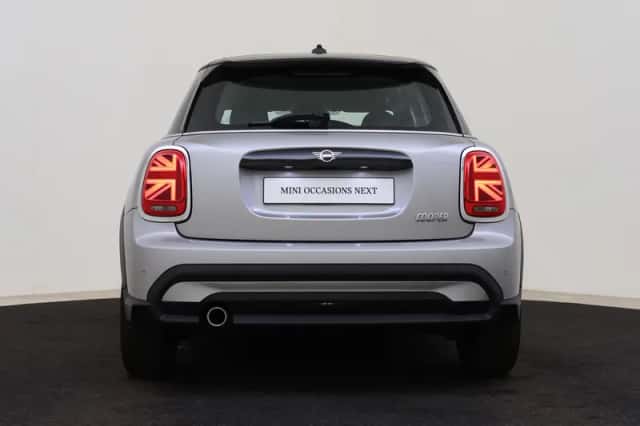 MINI Hatchback (2023) thumbnail 5