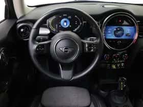 MINI Electric (2022) thumbnail 25