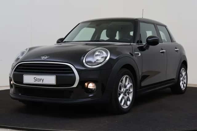 MINI Hatchback (2019) thumbnail 1