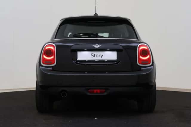 MINI Hatchback (2019) thumbnail 5