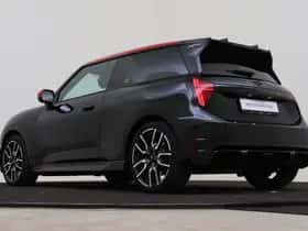 MINI Hatchback (2024) thumbnail 11