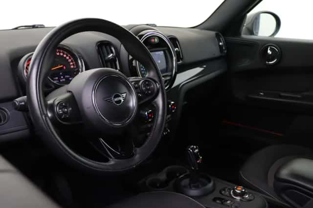 MINI Countryman (2019) thumbnail 3