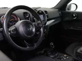MINI Countryman (2019) thumbnail 3