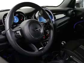 MINI Hatchback (2021) thumbnail 3