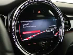 MINI Hatchback (2021) thumbnail 29
